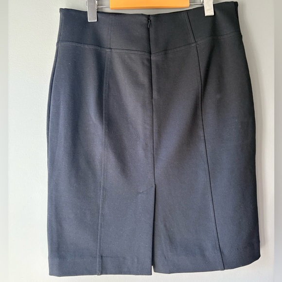 Michael Kors size 10 black mini business work skirt with slit, stretchy, fitted - Picture 2 of 5